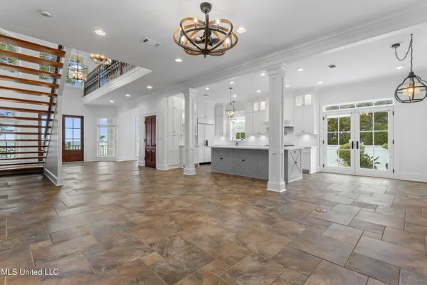 $1,495,000 | 1016 Beach Boulevard, Biloxi, MS 39530