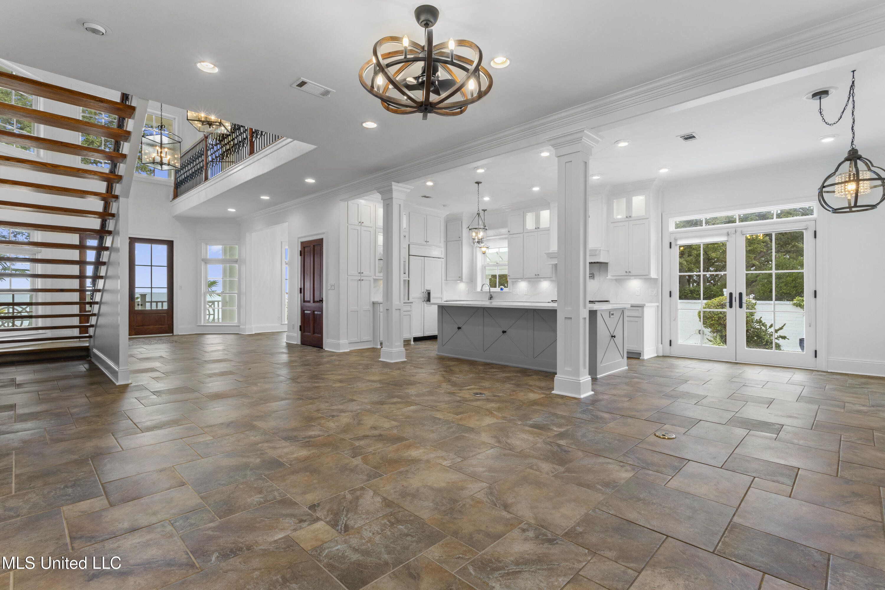 1016 Beach Boulevard Biloxi, MS 39530 - Photo 33 of 118 033