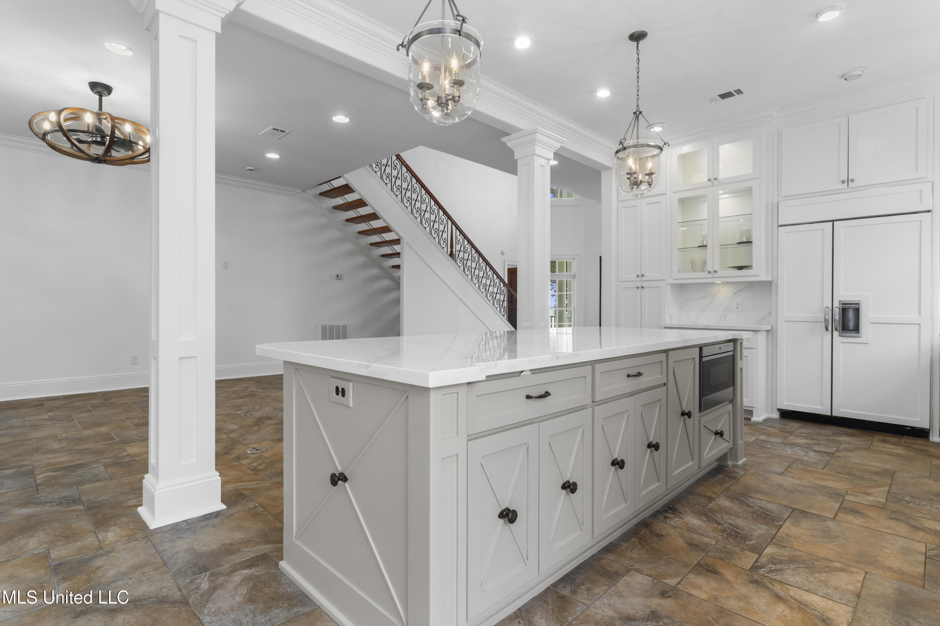 1016 Beach Boulevard Biloxi, MS 39530 - Photo 37 of 118 037