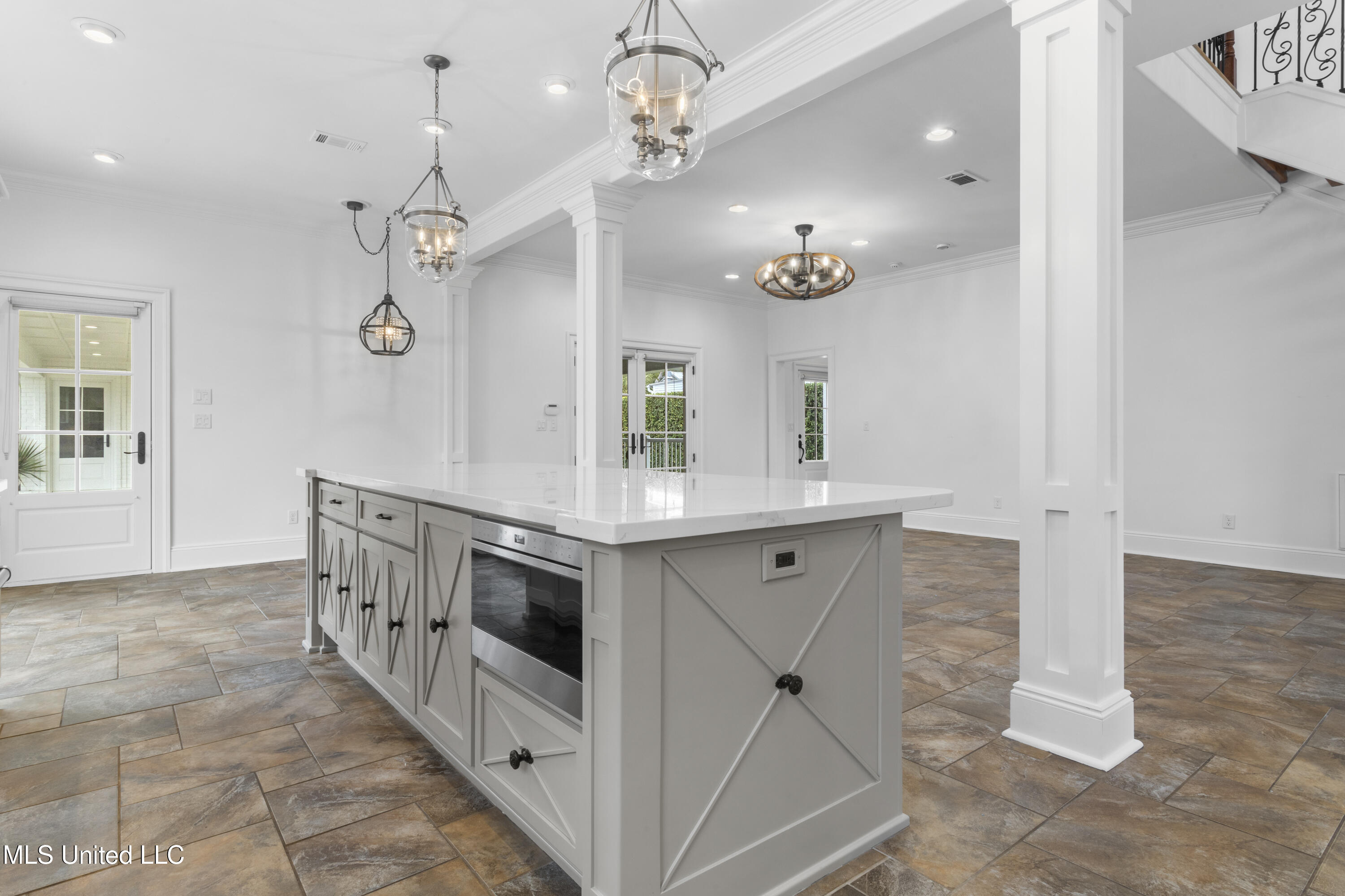 1016 Beach Boulevard Biloxi, MS 39530 - Photo 39 of 118 039