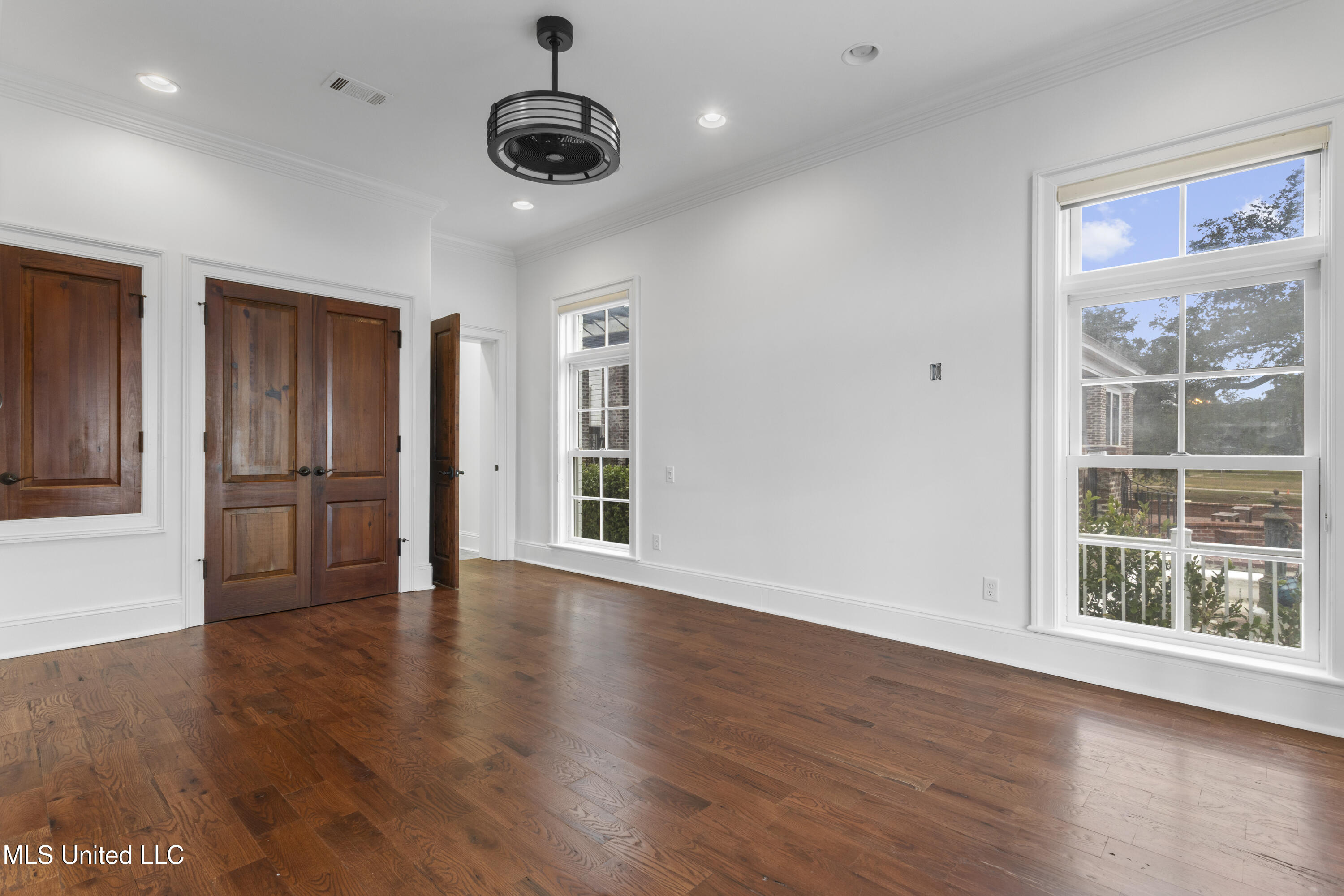 1016 Beach Boulevard Biloxi, MS 39530 - Photo 47 of 118 047