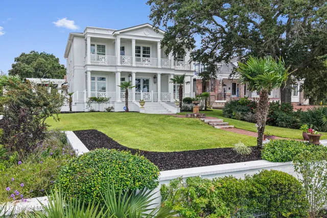 $1,650,000 | 1016 Beach Boulevard, Biloxi, MS 39530