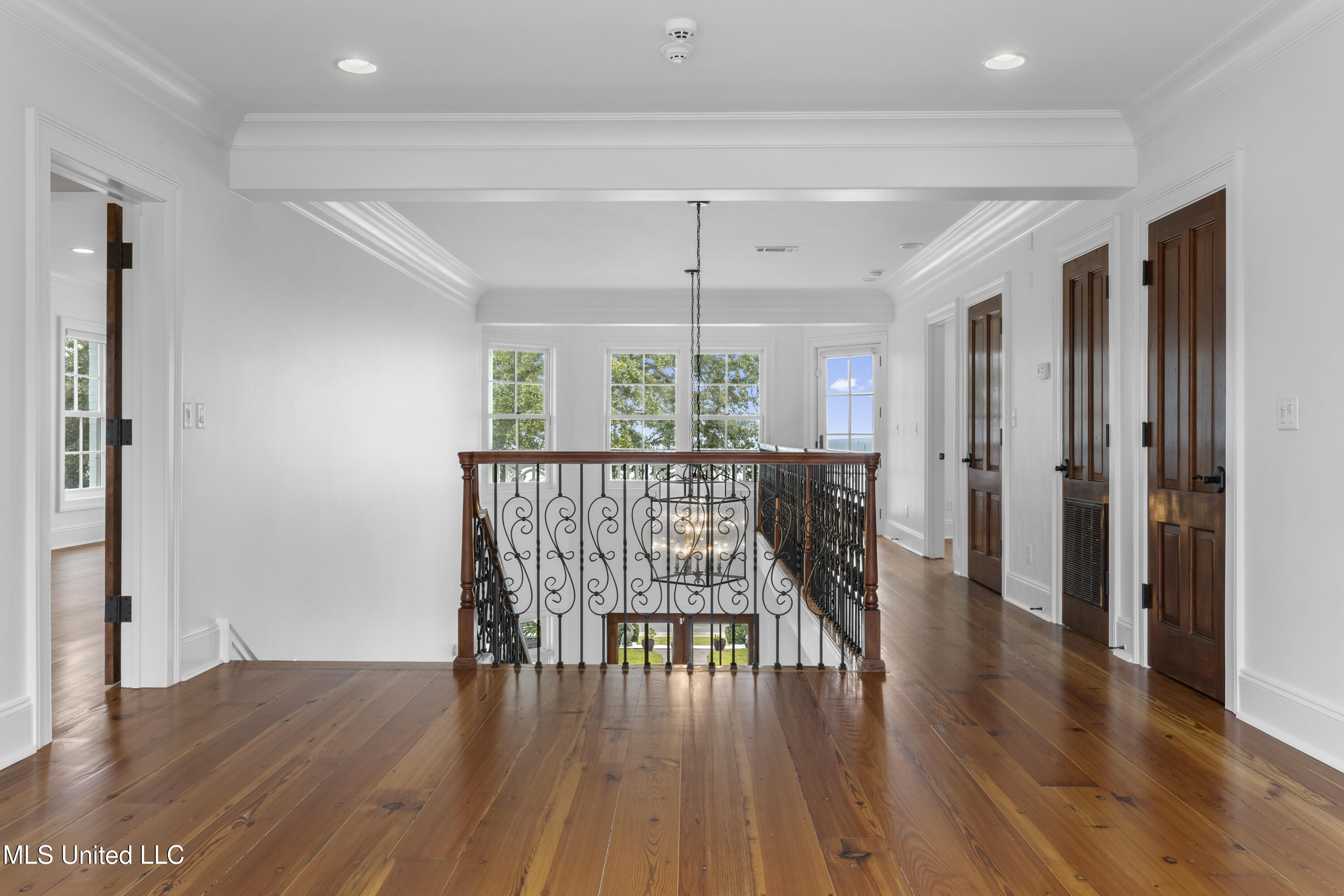 1016 Beach Boulevard Biloxi, MS 39530 - Photo 54 of 118 054