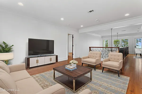 $1,495,000 | 1016 Beach Boulevard, Biloxi, MS 39530