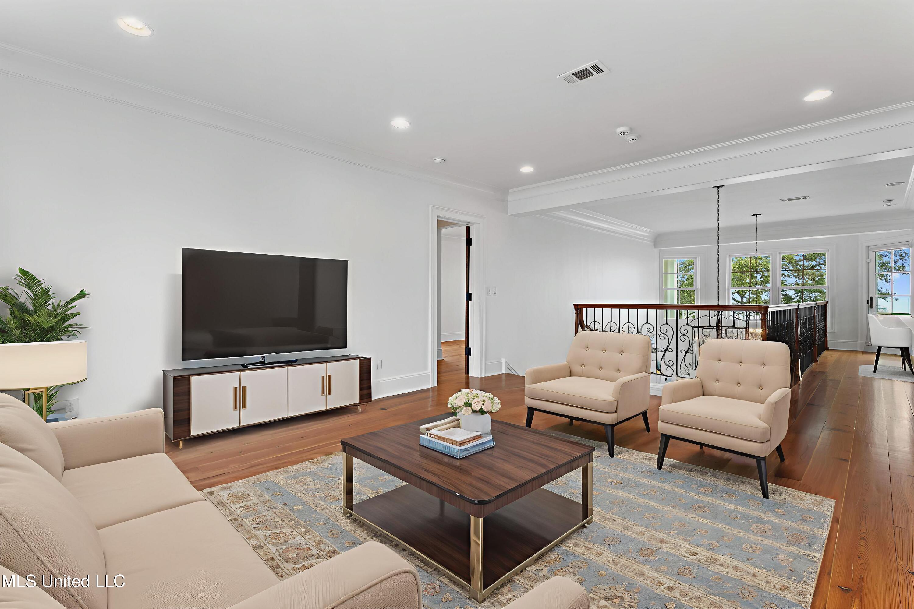 1016 Beach Boulevard Biloxi, MS 39530 - Photo 55 of 118 055