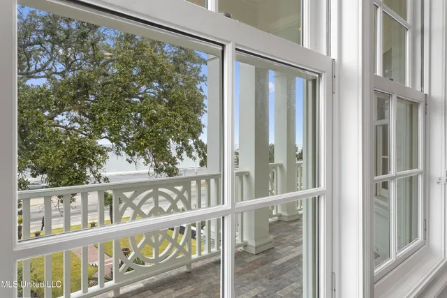 $1,650,000 | 1016 Beach Boulevard, Biloxi, MS 39530