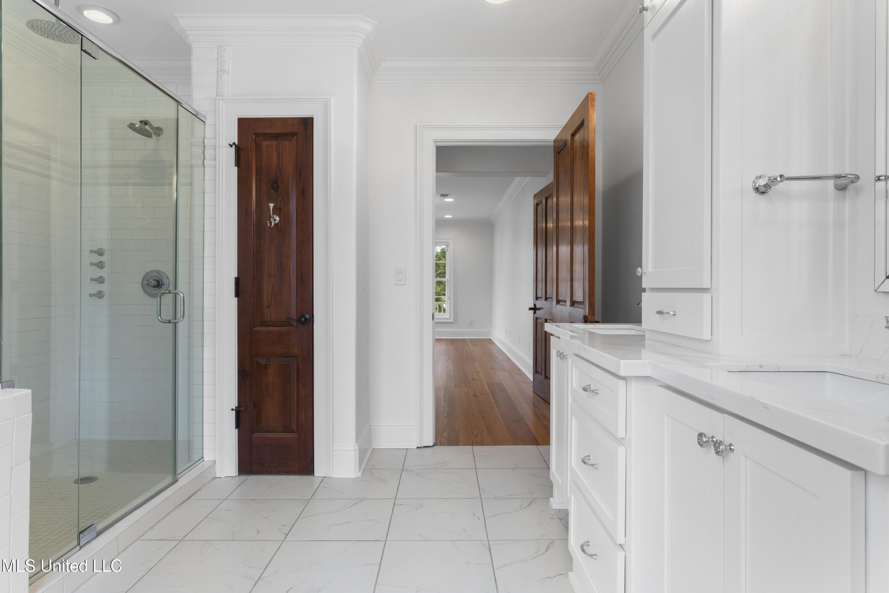 1016 Beach Boulevard Biloxi, MS 39530 - Photo 70 of 118 070