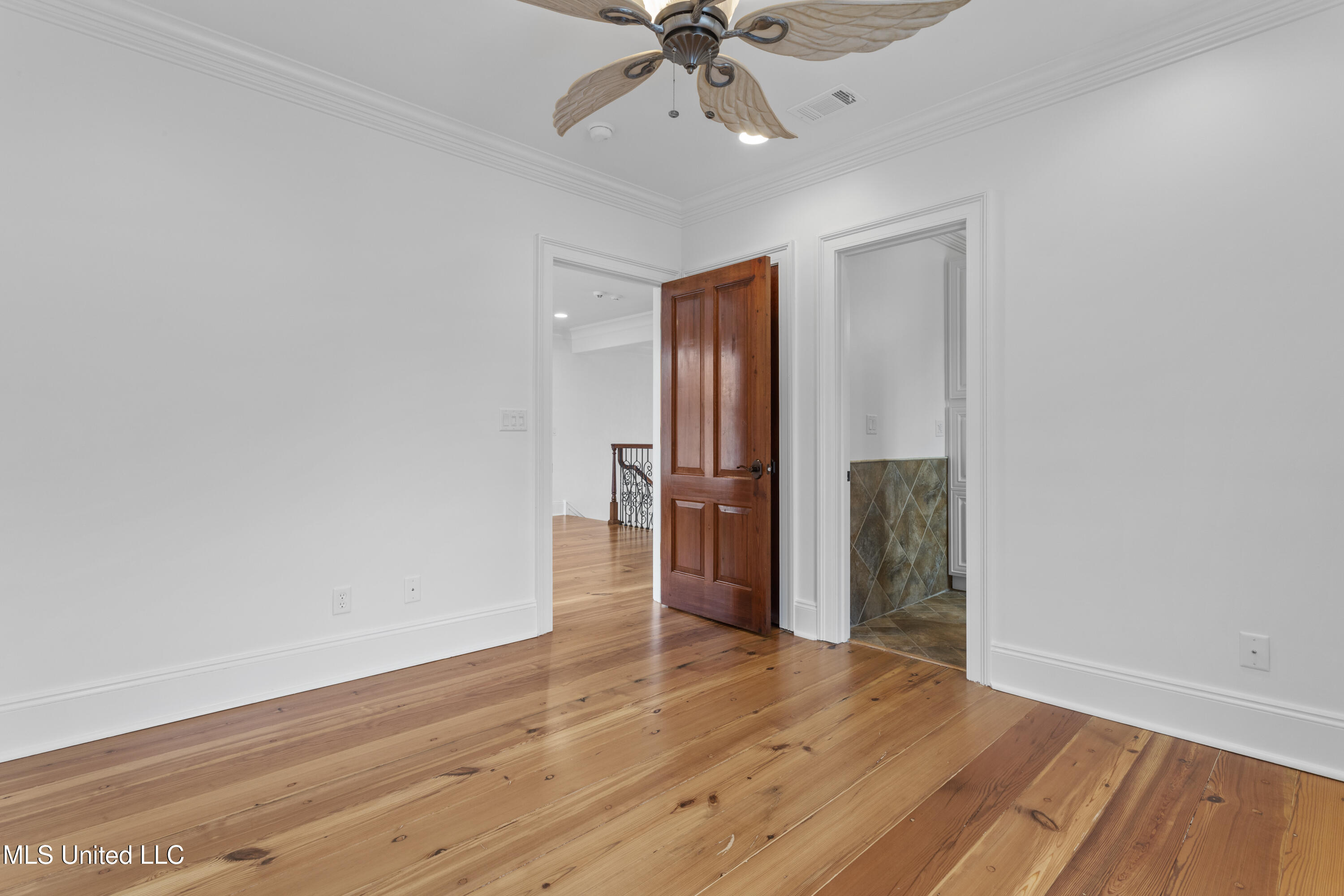 1016 Beach Boulevard Biloxi, MS 39530 - Photo 74 of 118 074