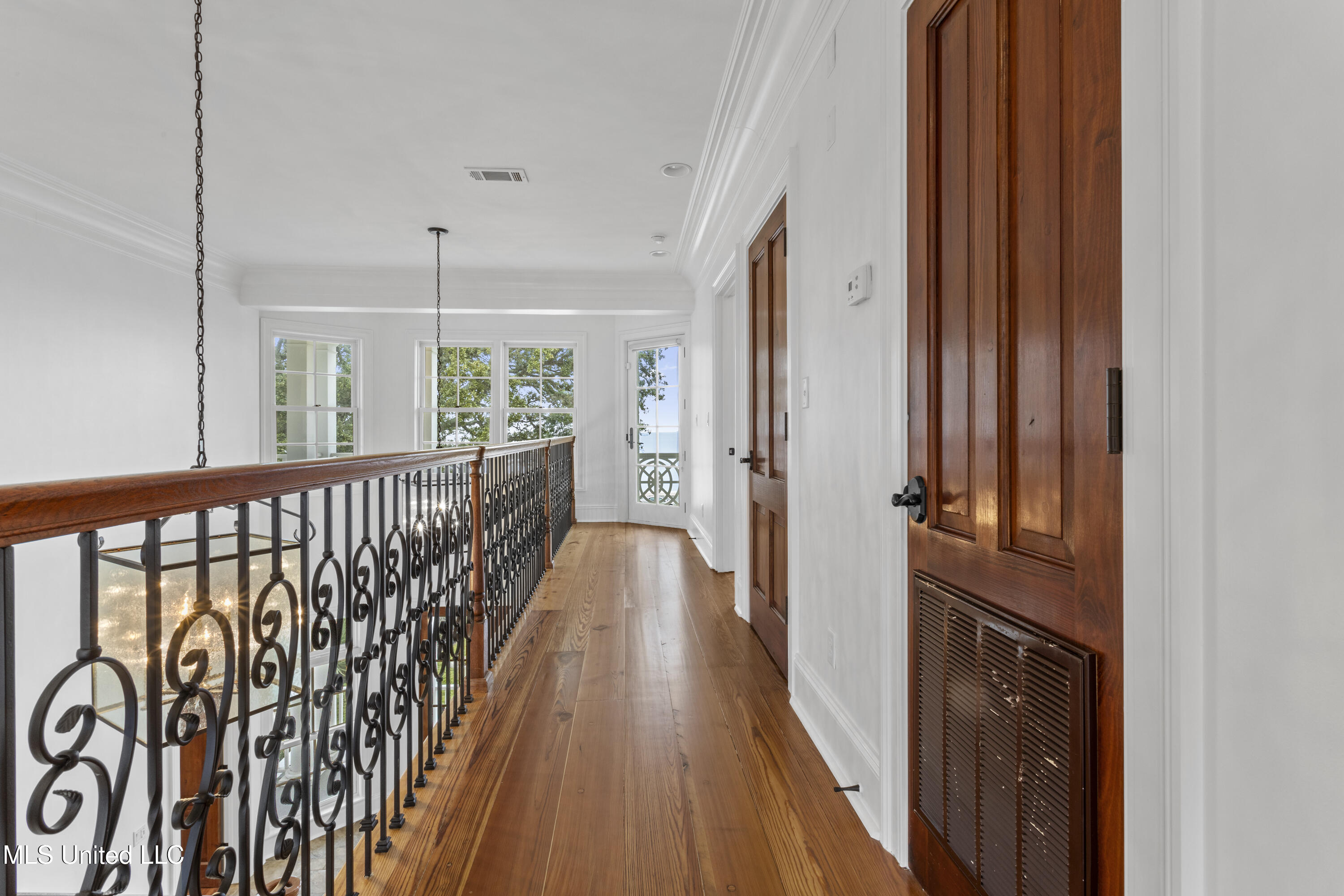 1016 Beach Boulevard Biloxi, MS 39530 - Photo 76 of 118 076