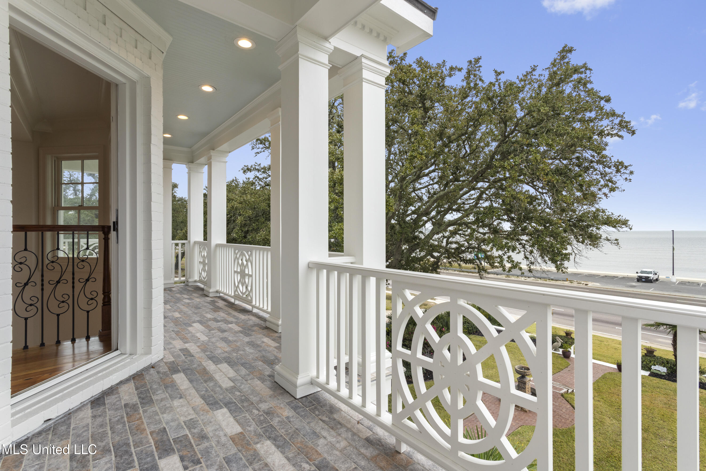 1016 Beach Boulevard Biloxi, MS 39530 - Photo 85 of 118 085