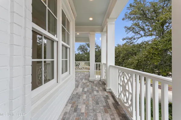 $1,495,000 | 1016 Beach Boulevard, Biloxi, MS 39530
