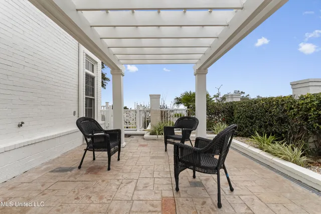 $1,650,000 | 1016 Beach Boulevard, Biloxi, MS 39530