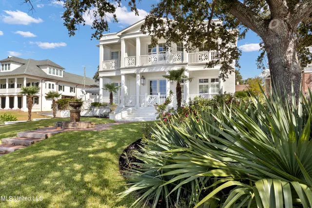 $1,650,000 | 1016 Beach Boulevard, Biloxi, MS 39530