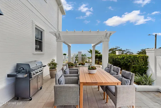 $1,650,000 | 1016 Beach Boulevard, Biloxi, MS 39530