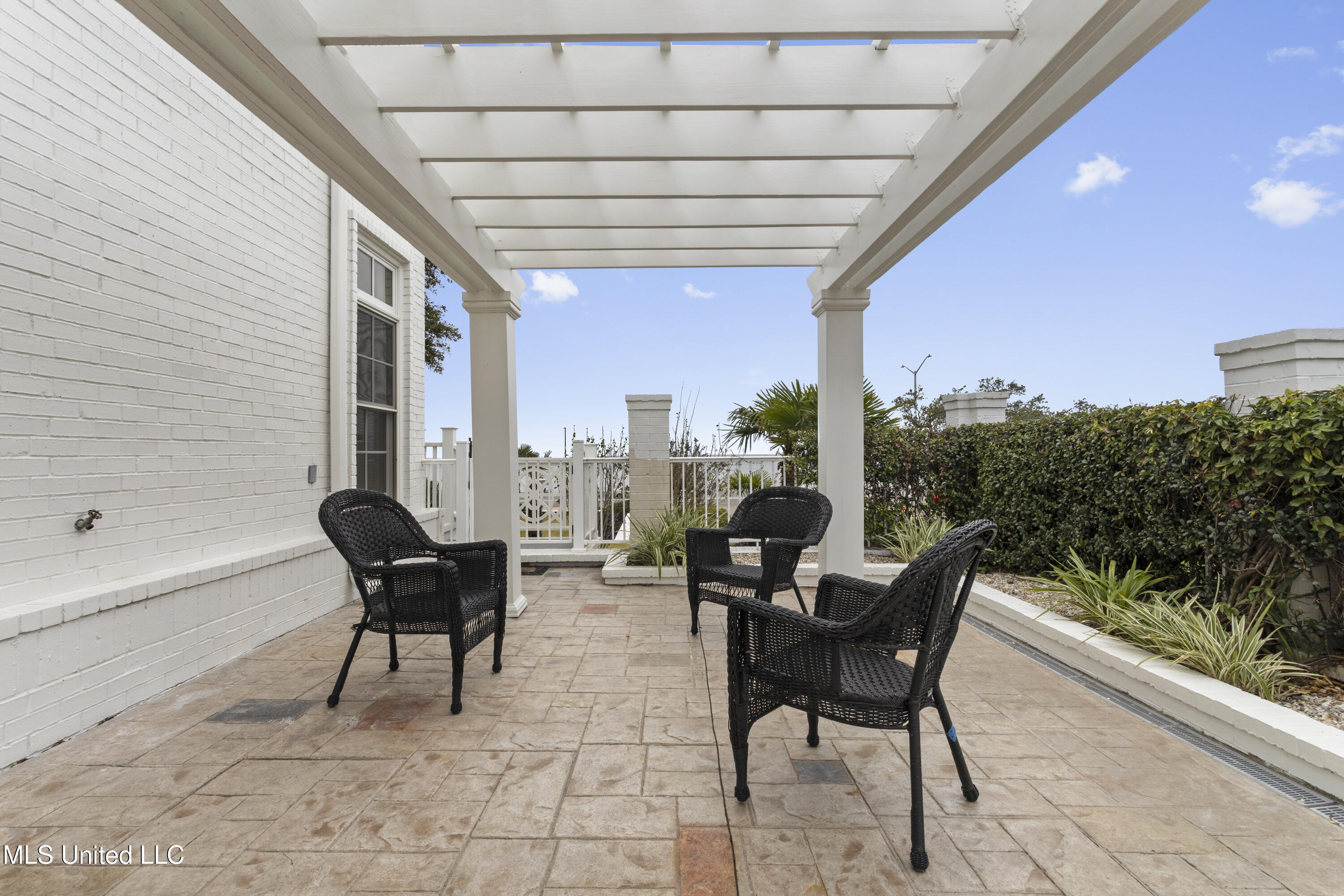 1016 Beach Boulevard Biloxi, MS 39530 - Photo 97 of 118 097