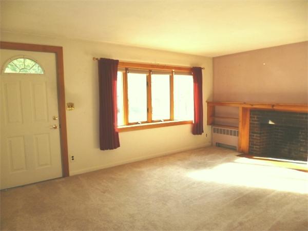 17 Fairmeadow Road Wilmington, MA 01887 - Photo 5 of 12 Gallery Image 5