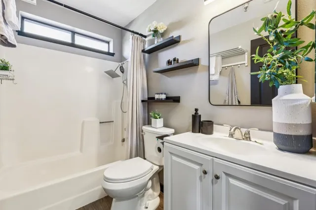 $649,000 | 711 South Bayshore Boulevard, Unit 23, San Mateo, CA 94401