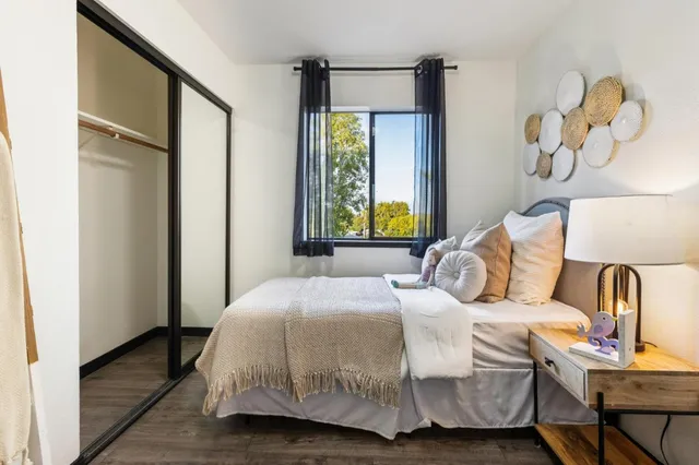 $649,000 | 711 South Bayshore Boulevard, Unit 23, San Mateo, CA 94401