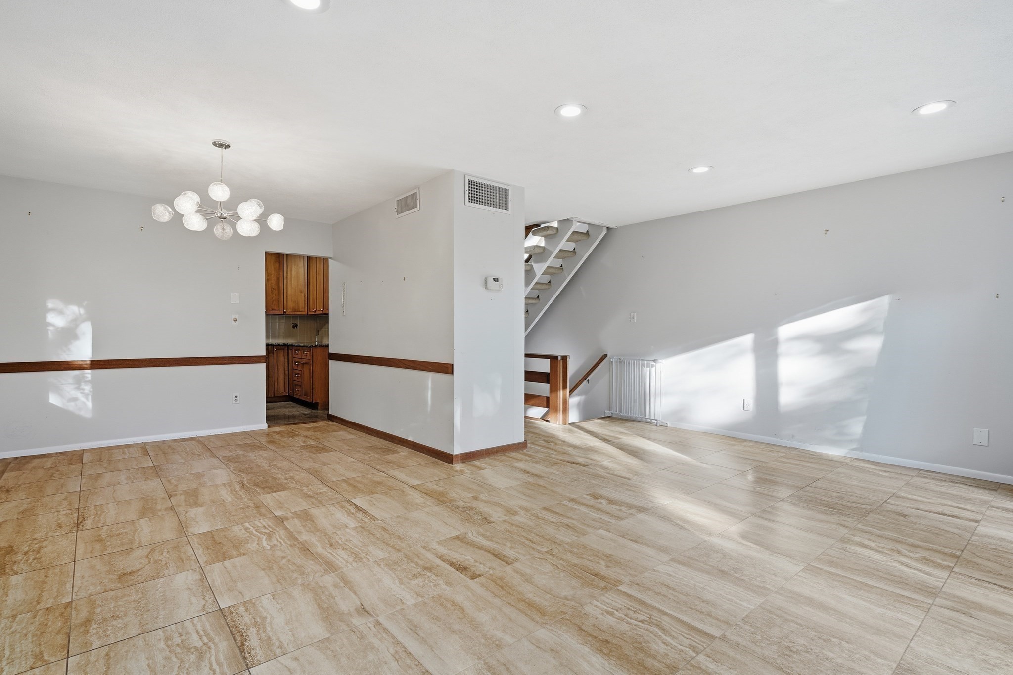 184 Rawson Road, Unit 184 Brookline, MA 02445 - Photo 8 of 25 Gallery Image 8