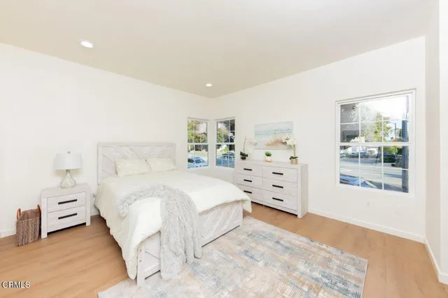 $899,000 | 11829 Gateway Boulevard, Unit 2, Los Angeles, CA 90064