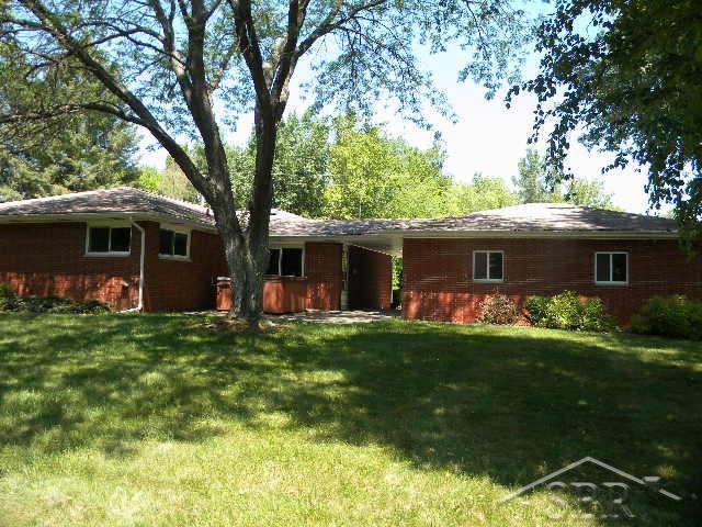 3348 East Moore Road Saginaw, MI 48601 - Photo 2 of 16 31238855-1.JPG