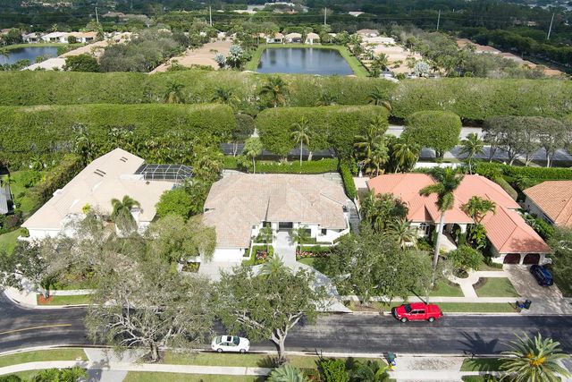 $2,400,000 | 2385 Northwest 64th Street, Boca Raton, FL 33496