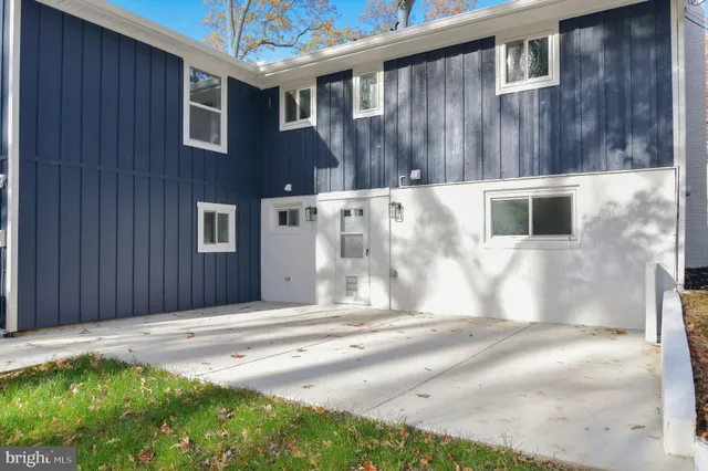 $887,900 | 2016 Spring Grove Drive, Accokeek, MD 20607