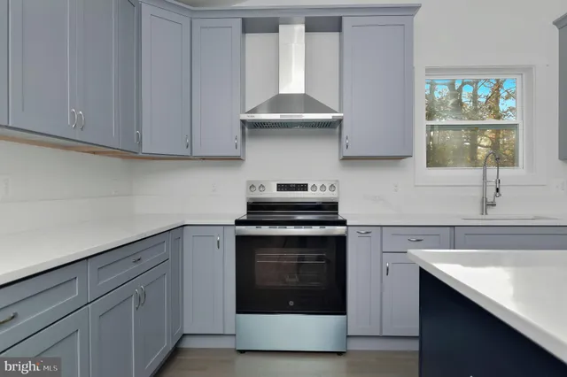 $887,900 | 2016 Spring Grove Drive, Accokeek, MD 20607