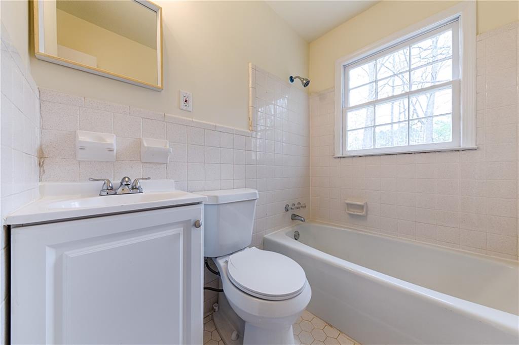5791 Lisa Lane Austell, GA 30168 - Photo 12 of 22