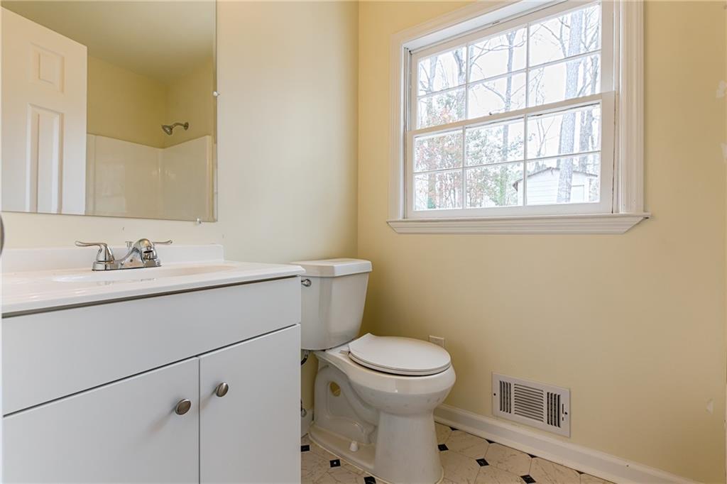 5791 Lisa Lane Austell, GA 30168 - Photo 6 of 22