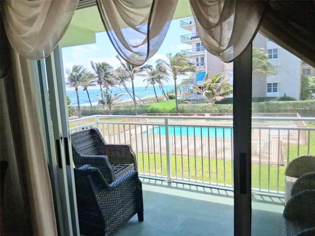 $4,000 | 1035 Hillsboro Mile, Unit 25, Hillsboro Beach, FL 33062