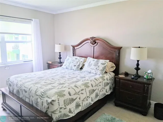 $4,000 | 1035 Hillsboro Mile, Unit 25, Hillsboro Beach, FL 33062