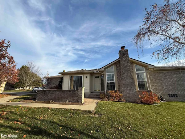 $2,000 | 50299 Highpoint Court, Macomb, MI 48044