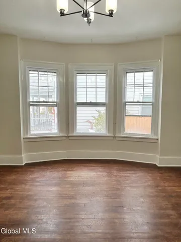 $1,900 | 1204 19th Street, Unit 1, Watervliet, NY 12189