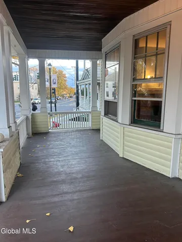 $1,900 | 1204 19th Street, Unit 1, Watervliet, NY 12189