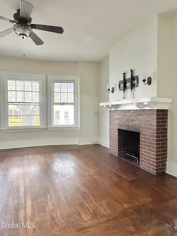 $1,900 | 1204 19th Street, Unit 1, Watervliet, NY 12189