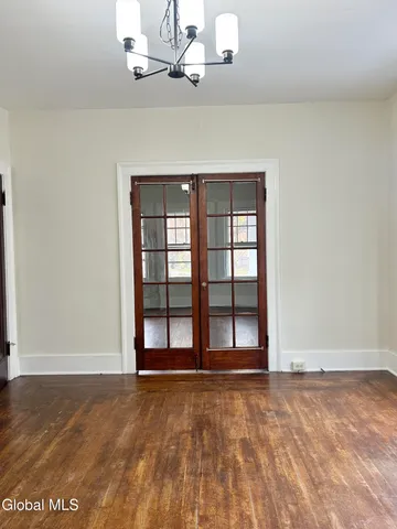 $1,900 | 1204 19th Street, Unit 1, Watervliet, NY 12189