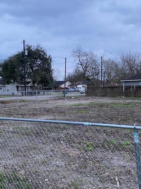 2124 Erastus Street Houston, TX 77020 - Photo 2 of 7