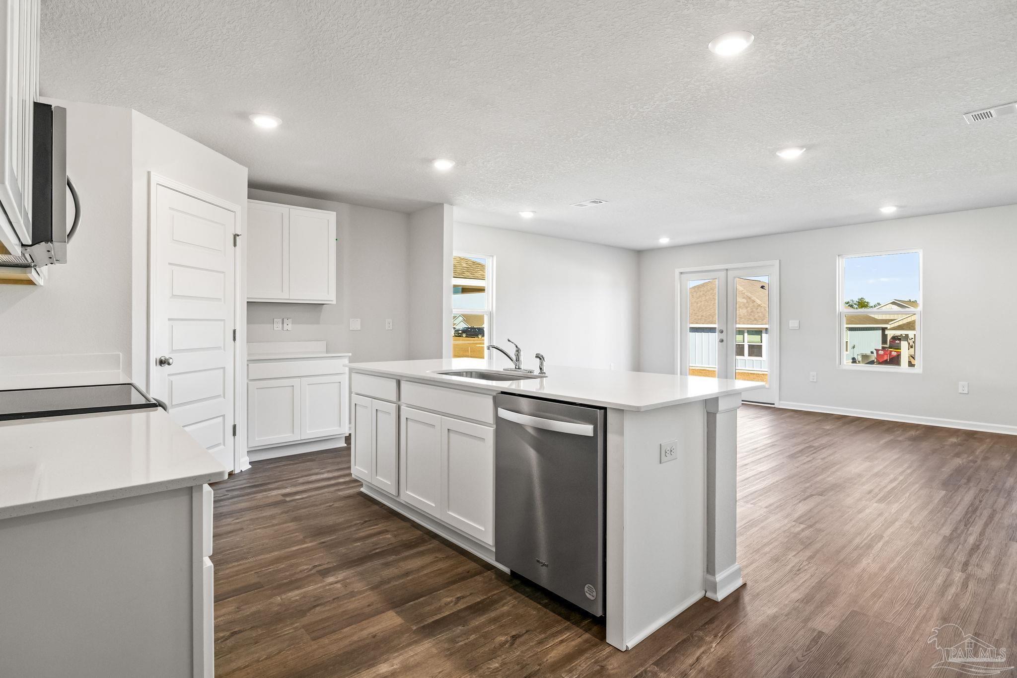 3142 Serviceberry Road Cantonment, FL 32533 - Photo 9 of 27 Gallery Image 9