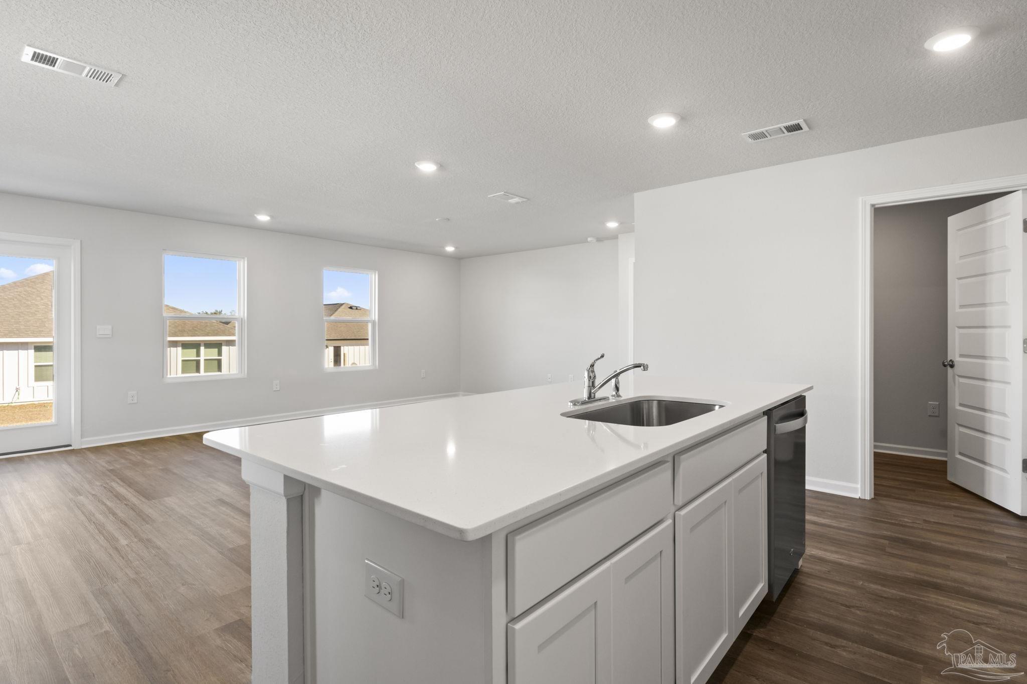 3142 Serviceberry Road Cantonment, FL 32533 - Photo 10 of 27 Gallery Image 10