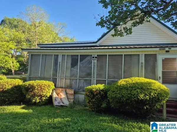 $65,000 | 810 Peachtree Street, Roanoke, AL 36274