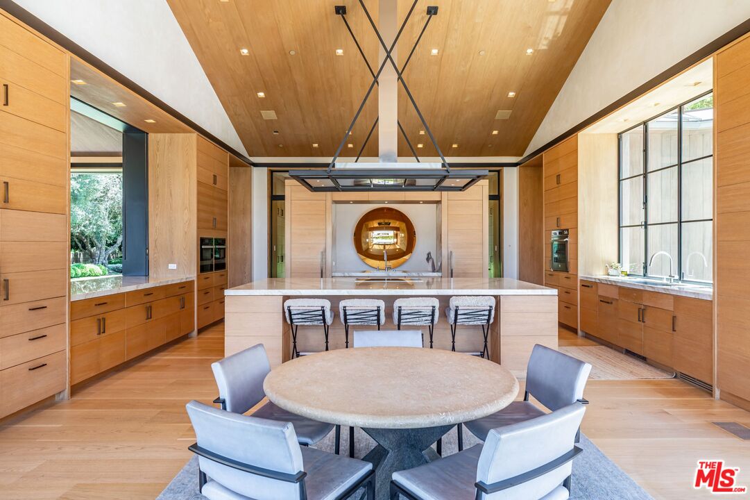 859 Woodacres Road Santa Monica, CA 90402 - Photo 17 of 55