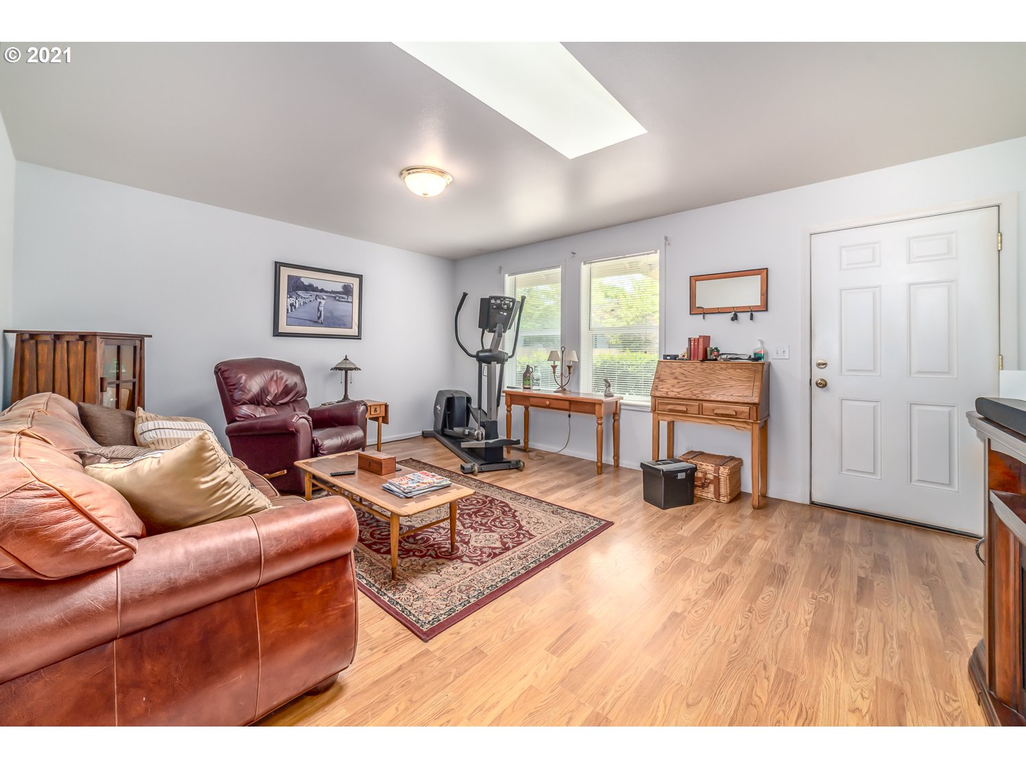 409 Mill Street Springfield, OR 97477 - Photo 9 of 23