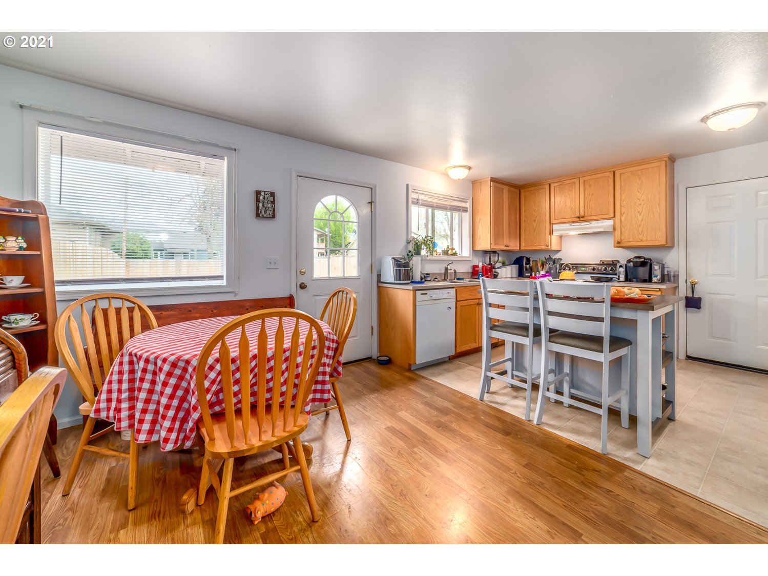 409 Mill Street Springfield, OR 97477 - Photo 10 of 23