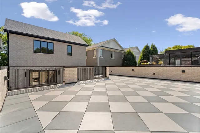 $4,000,000 | 2717 North Dayton Street, Chicago, IL 60614