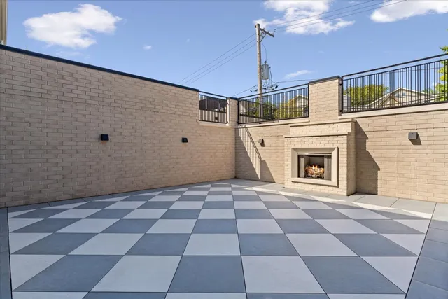 $4,000,000 | 2717 North Dayton Street, Chicago, IL 60614