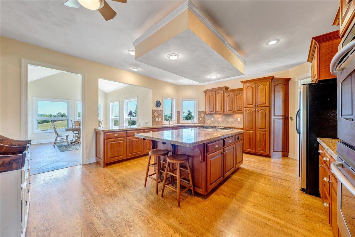 625 Frontier Way Fincastle, VA 24090 - Photo 20 of 105 022-MIB02752