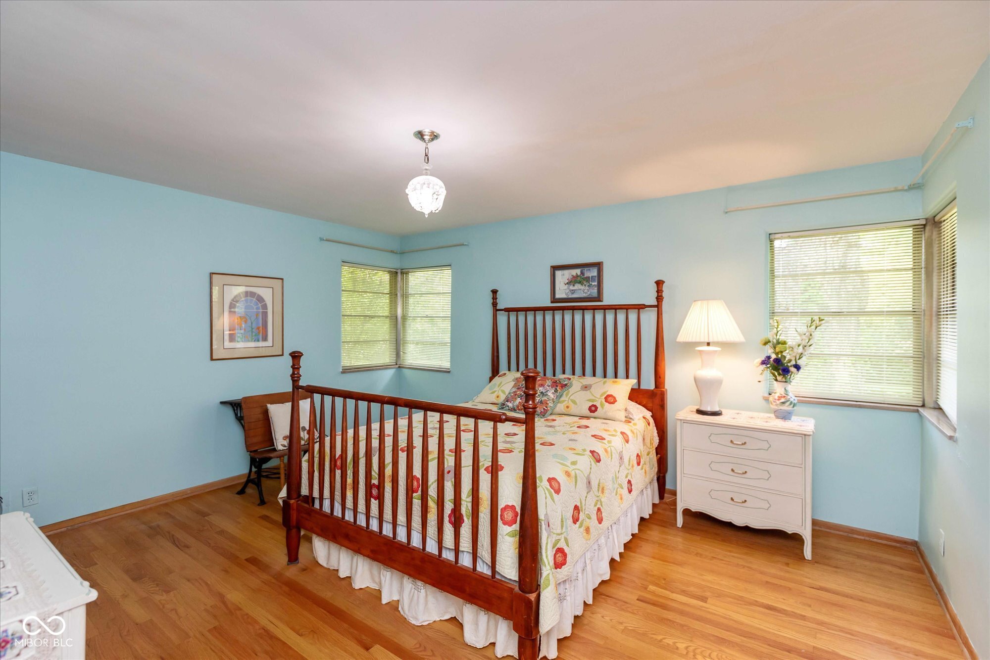 7401 Spring Mill Road Indianapolis, IN 46260 - Photo 13 of 25 Gallery Image 13