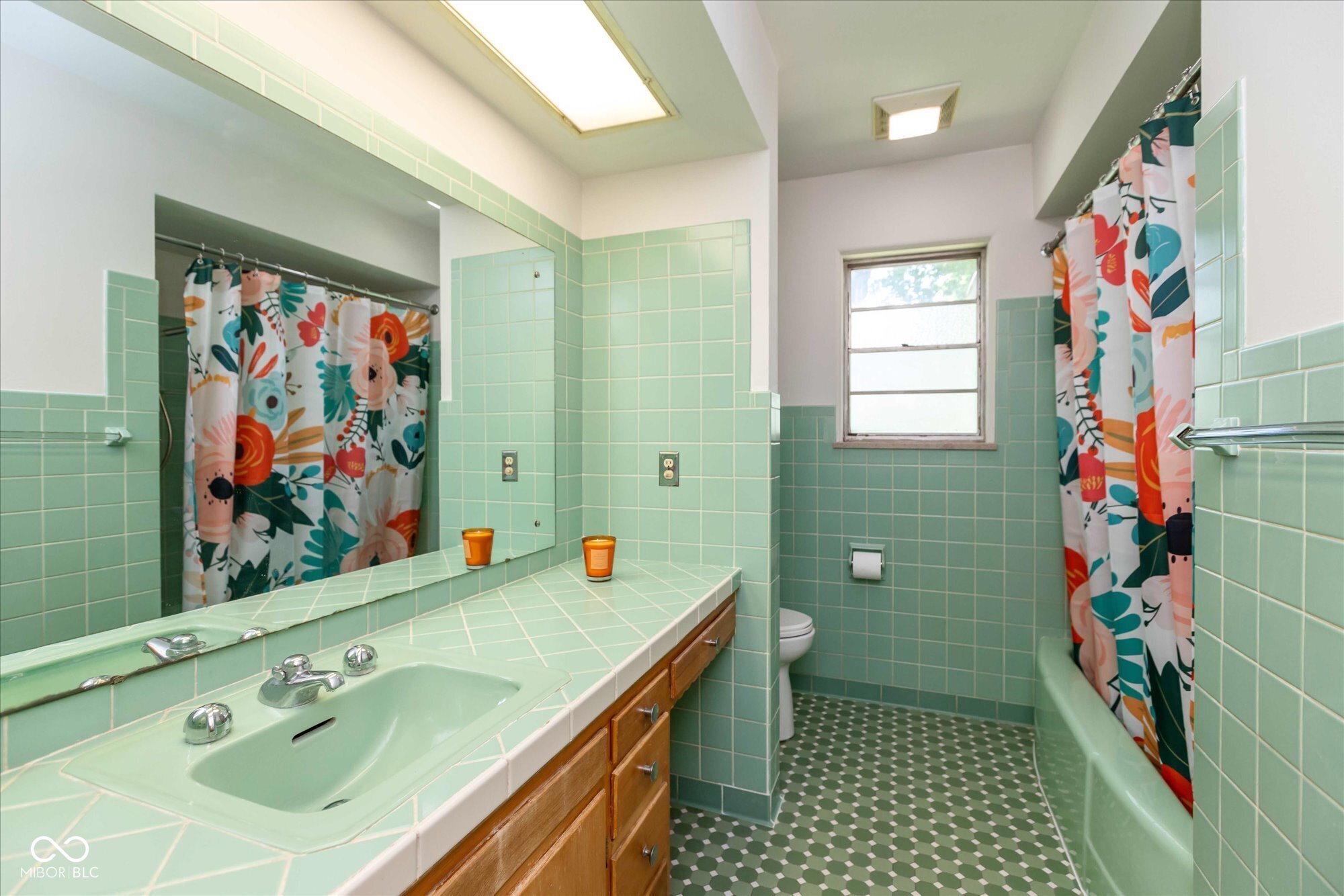 7401 Spring Mill Road Indianapolis, IN 46260 - Photo 17 of 25 Gallery Image 17