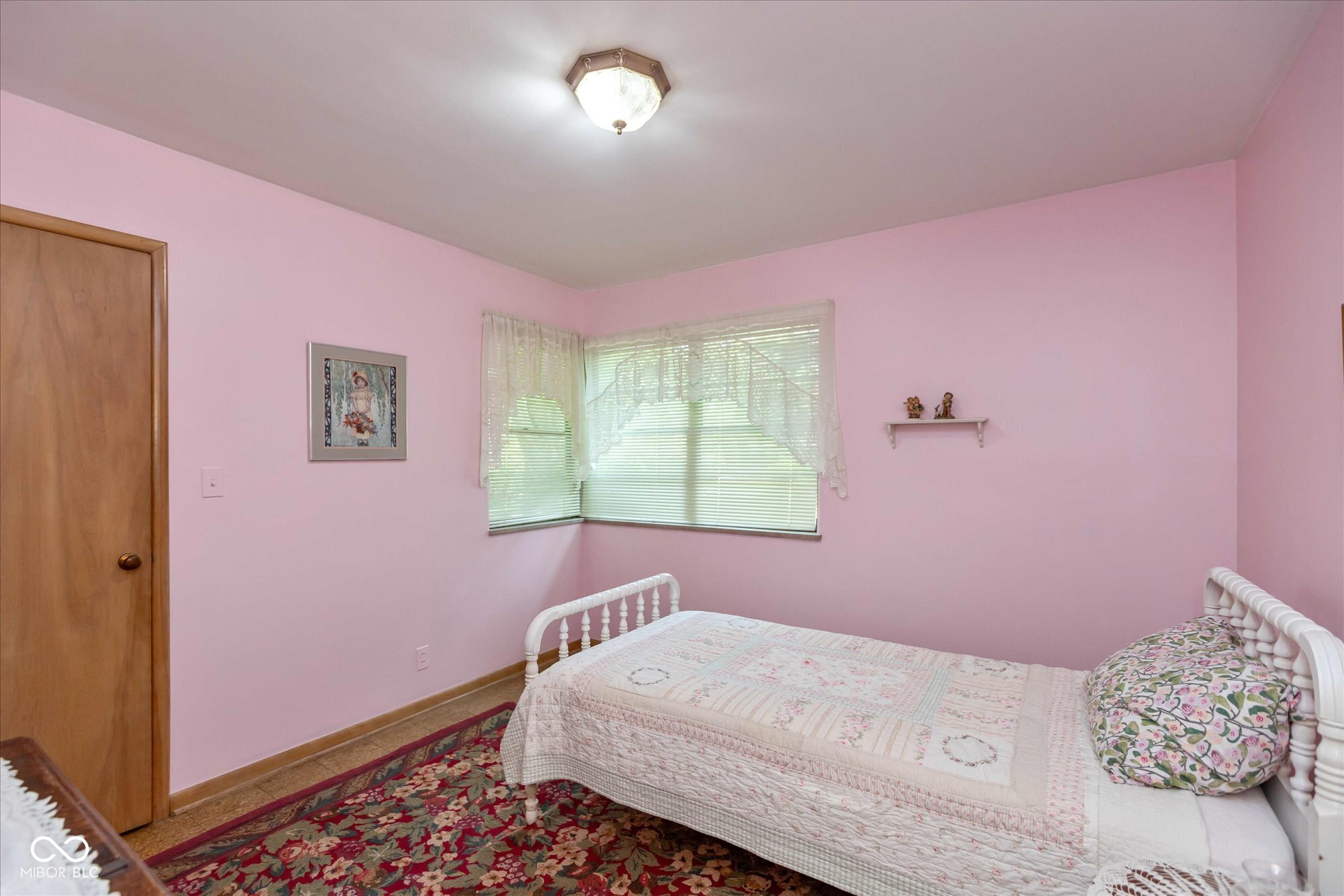 7401 Spring Mill Road Indianapolis, IN 46260 - Photo 18 of 25 Gallery Image 18